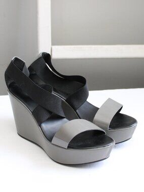 NR Rapisardi Gray Patent Leather Wedge Open Toe Sandals Heels Size 39 / 8.5 US